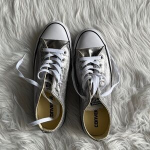 Converse All-Star Sneakers Size 8 Women’s/Size y Men’s